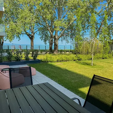 Silverbay Garden